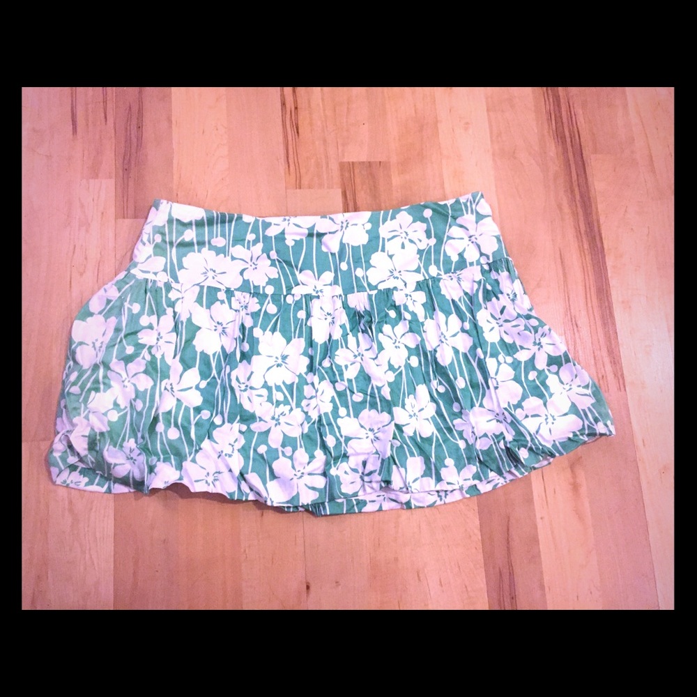 🔴Akiabara Skirt Green Floral
